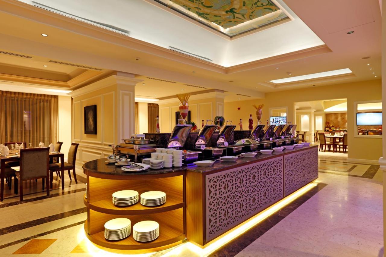 Ramada Riyadh Hotel Exteriör bild