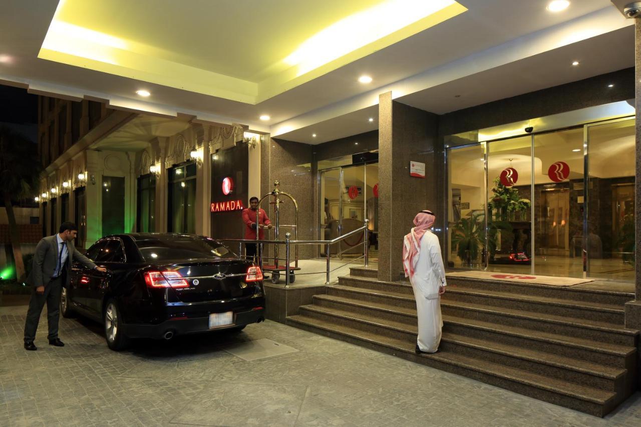 Ramada Riyadh Hotel Exteriör bild